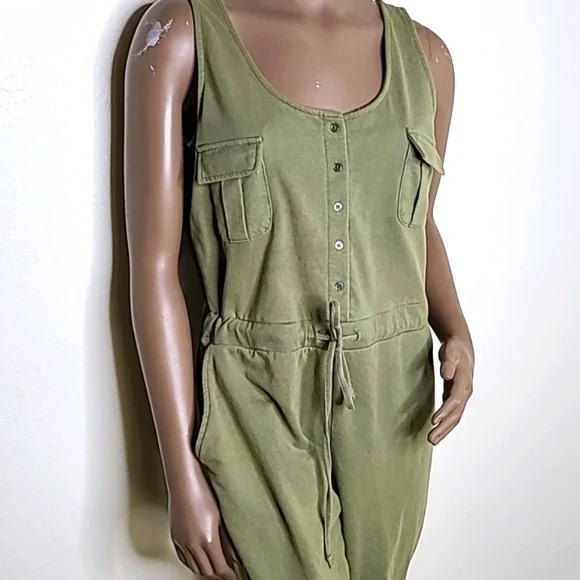 Venus Jumpsuit Size Medium Khaki Green Military Inspired Trend Sleeveless Casual - Picture 3 of 9